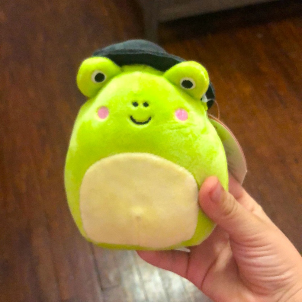Tomos squishmallow